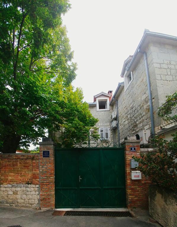 Apartment Sunce Kastela Exterior photo
